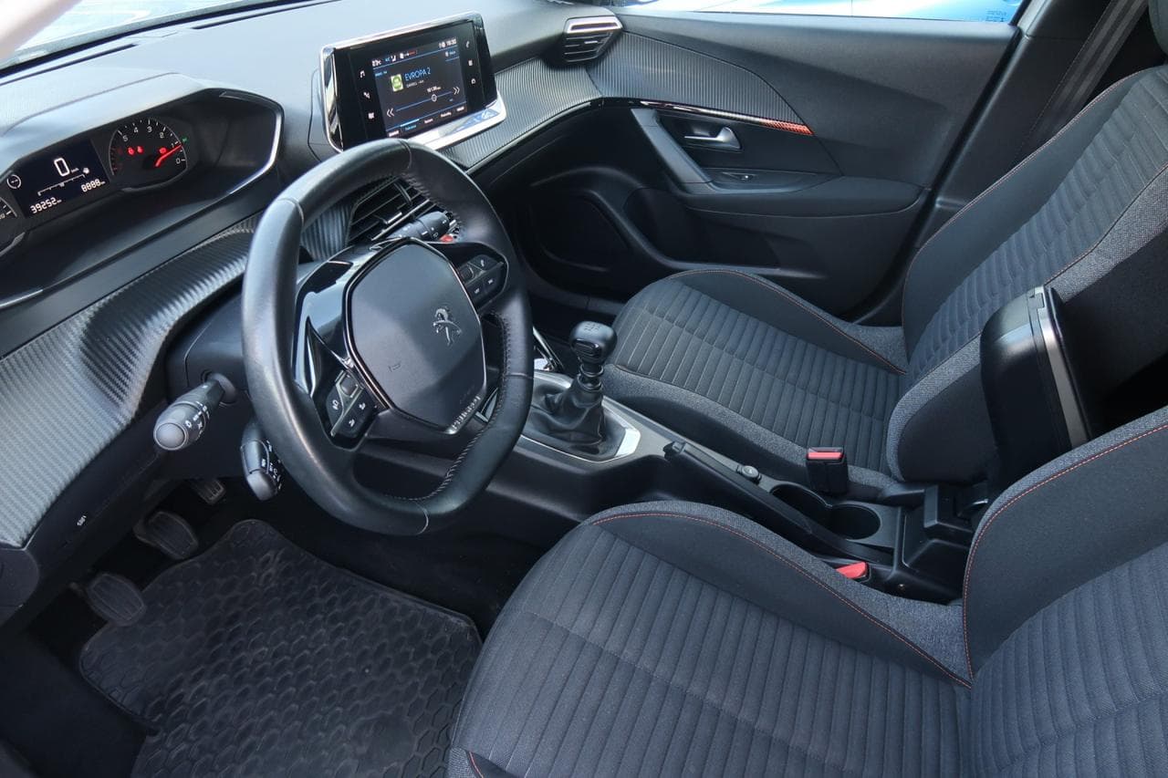 2021 Peugeot 2008 - 16