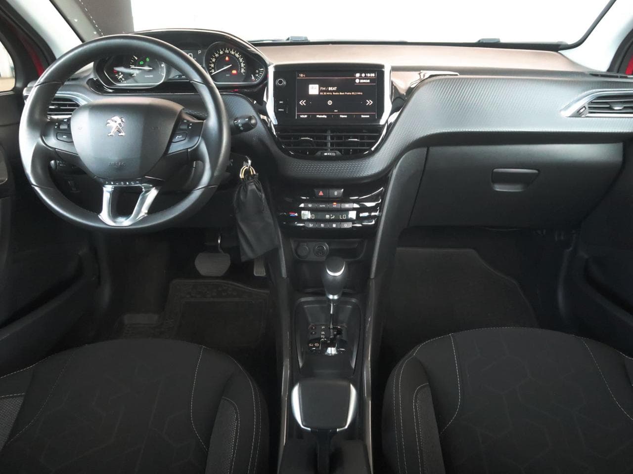 2018 Peugeot 2008 - 10