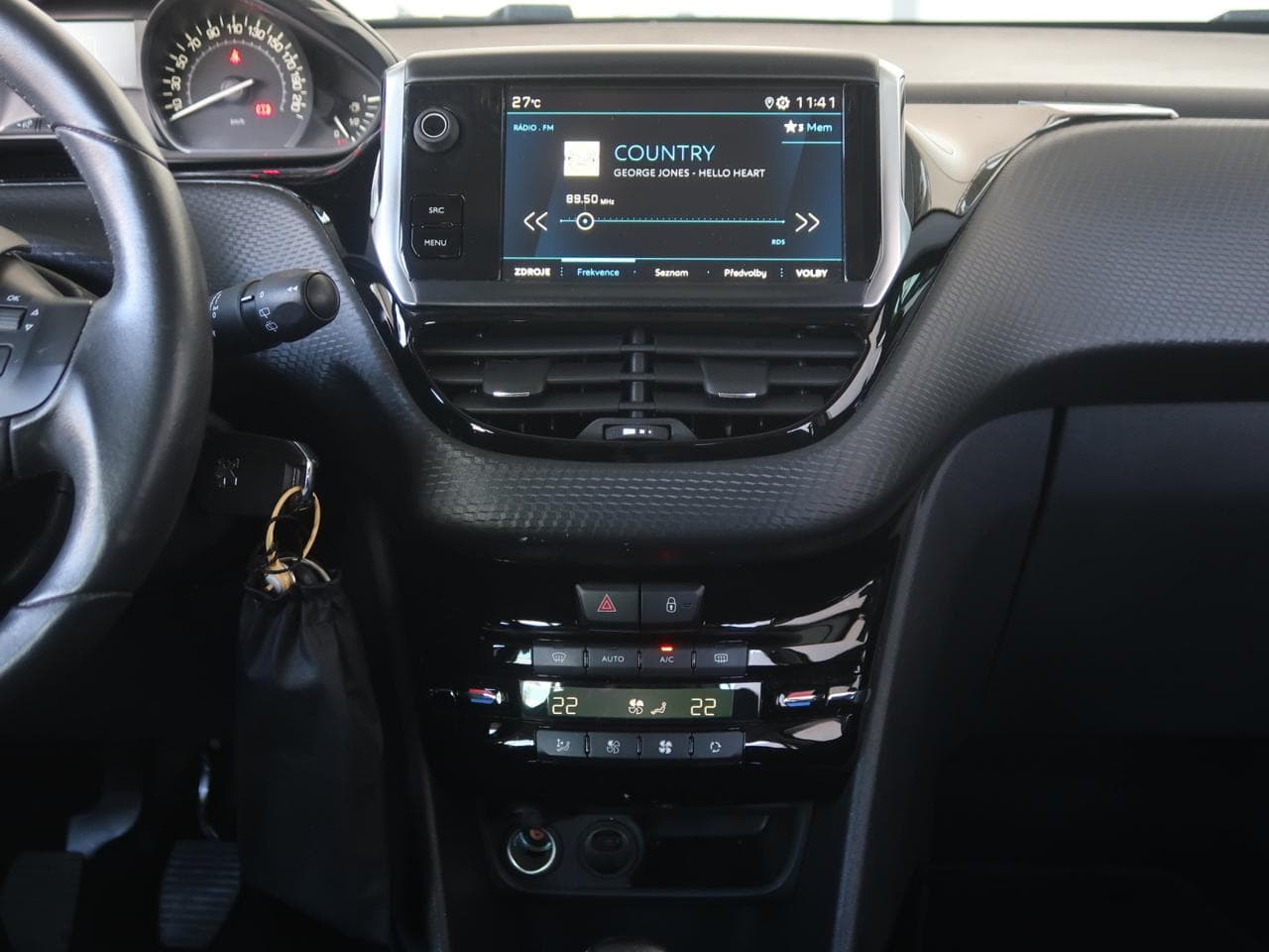 2019 Peugeot 2008 - 18