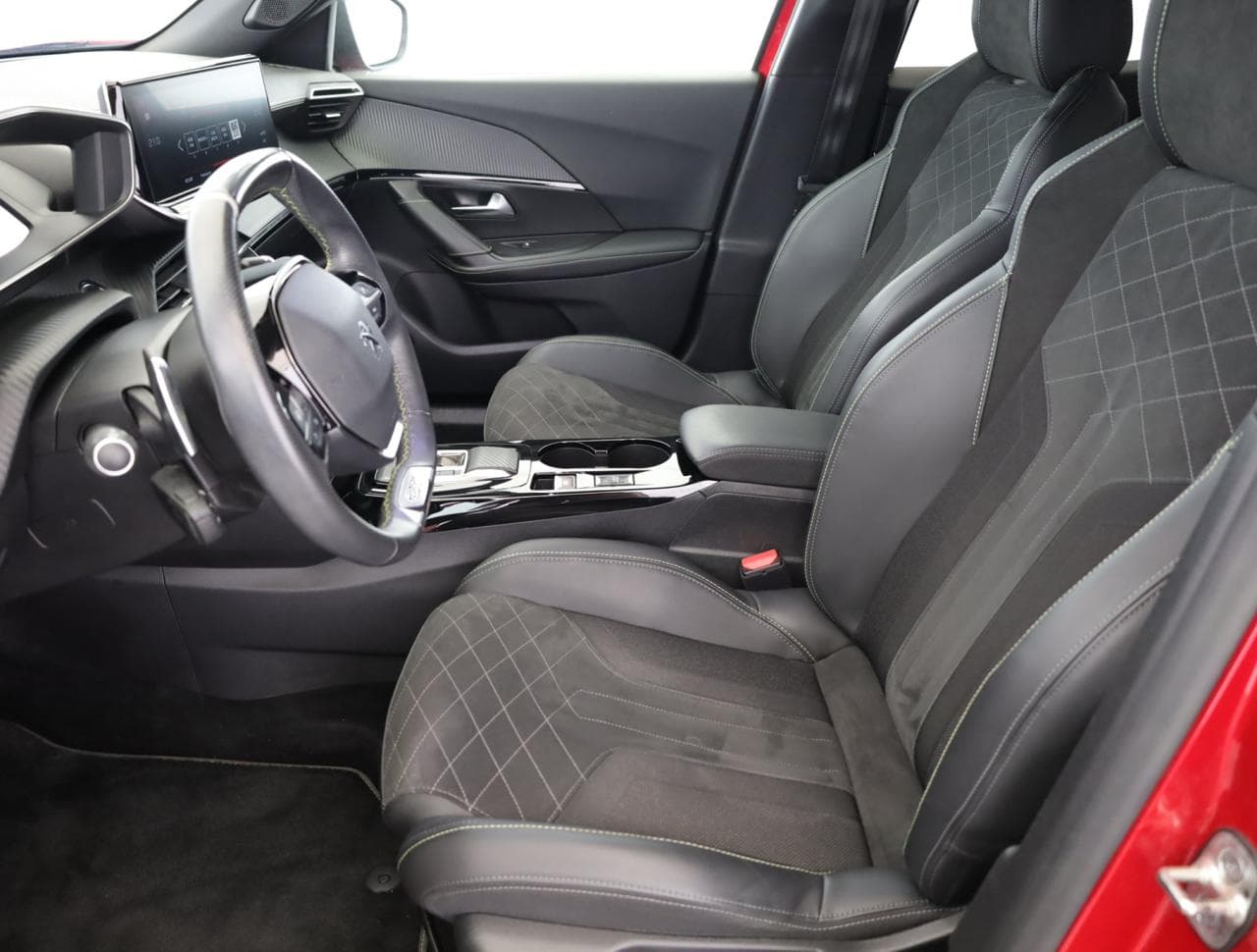 2022 Peugeot 2008 - 13