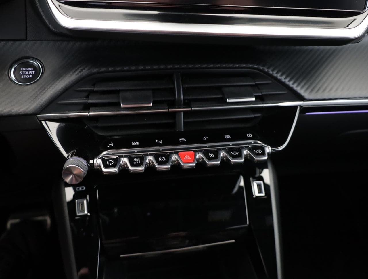 2022 Peugeot 2008 - 16