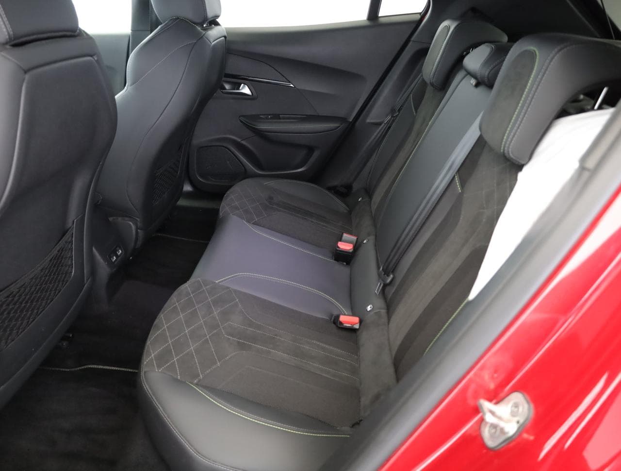 2022 Peugeot 2008 - 12