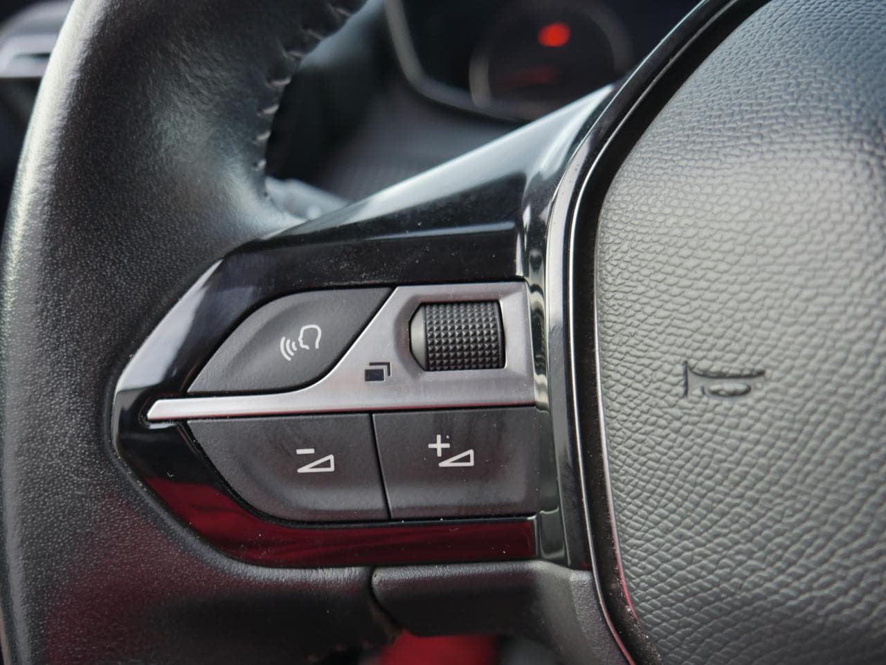 2020 Peugeot 2008 - 17