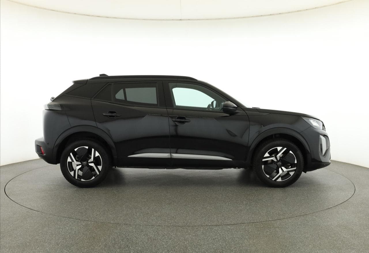 2024 Peugeot 2008 - 8