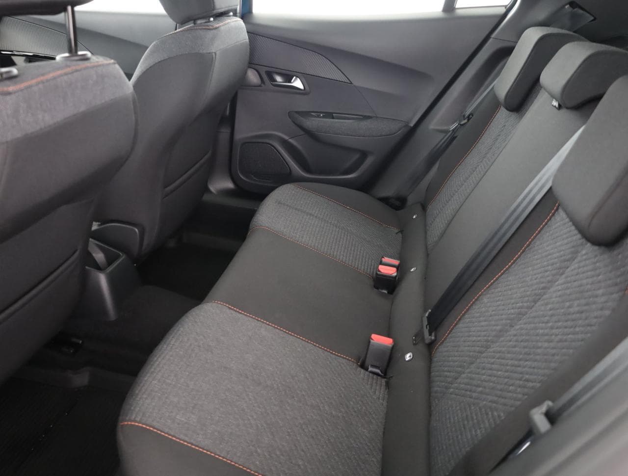 2025 Peugeot 2008 - 29