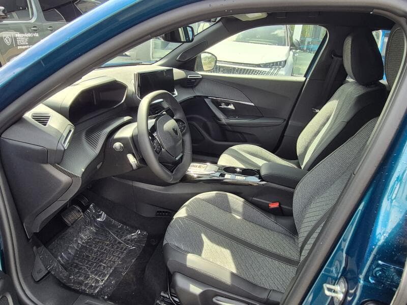 2026 Peugeot 2008 - 8