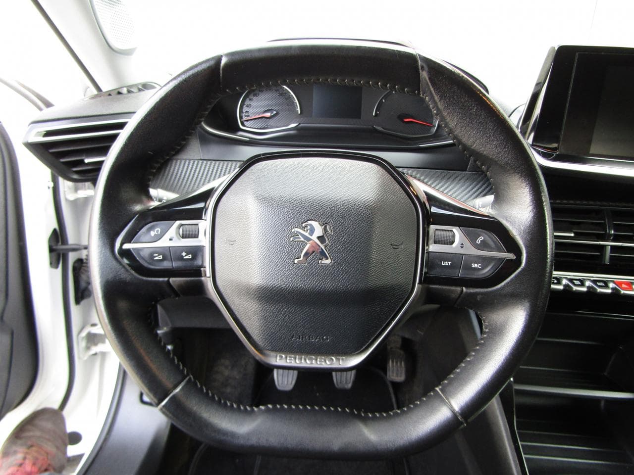 2020 Peugeot 2008 - 18