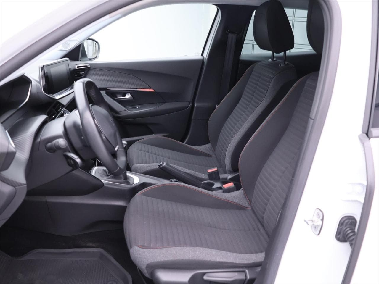 2021 Peugeot 2008 - 10