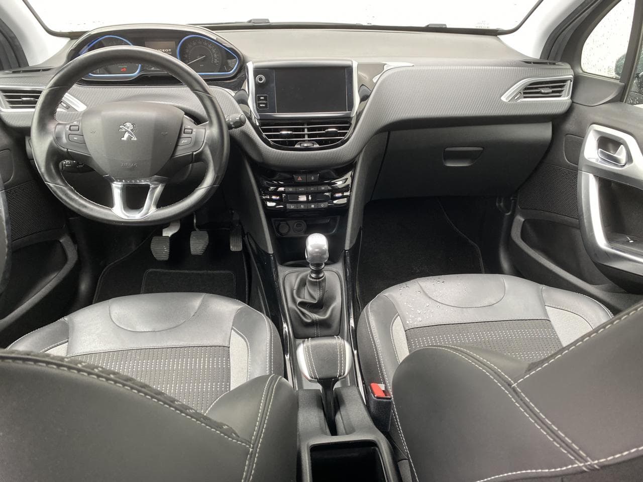 2019 Peugeot 2008 - 14