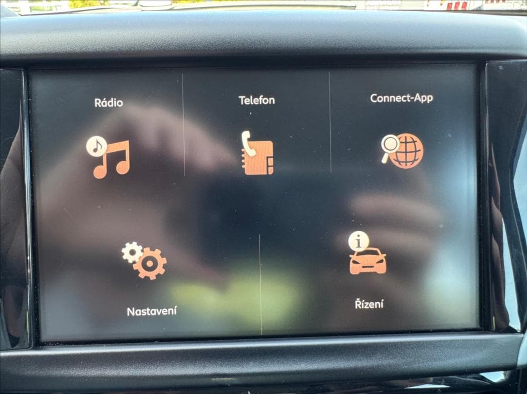 2018 Peugeot 2008 - 19