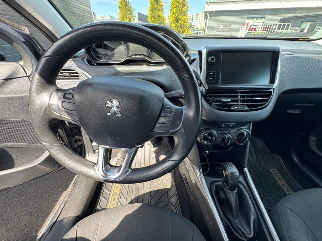 2018 Peugeot 2008 - 15