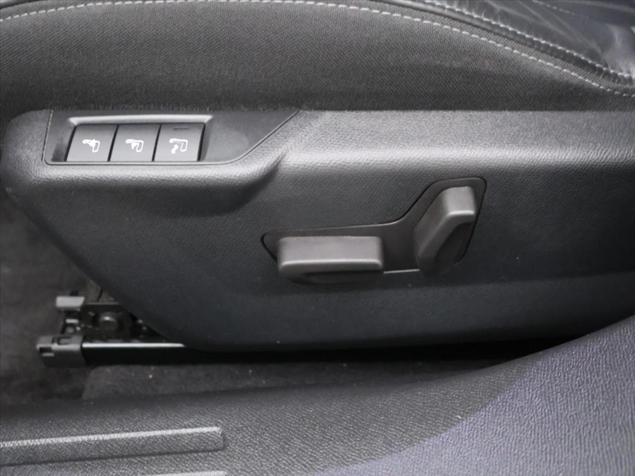 2020 Peugeot 2008 - 8