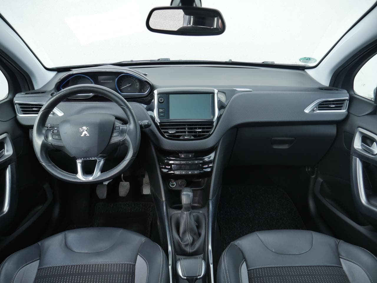 2015 Peugeot 2008 - 8
