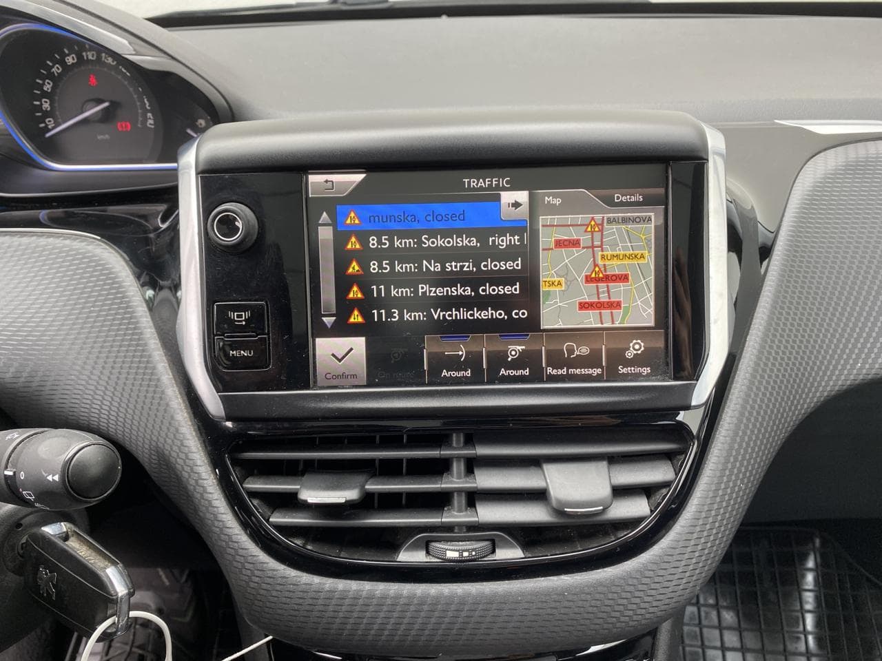 2013 Peugeot 2008 - 29