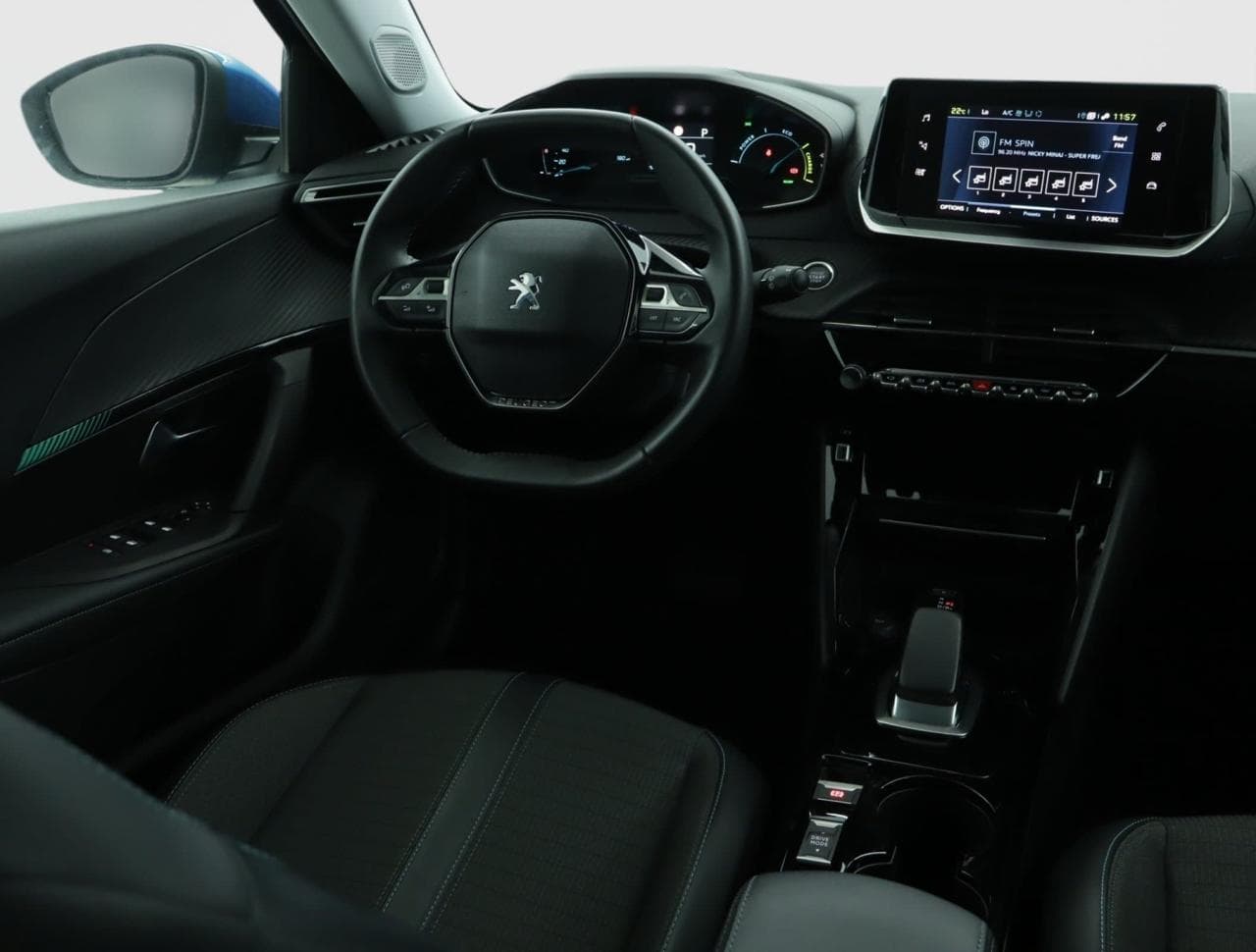 2021 Peugeot 2008 - 13