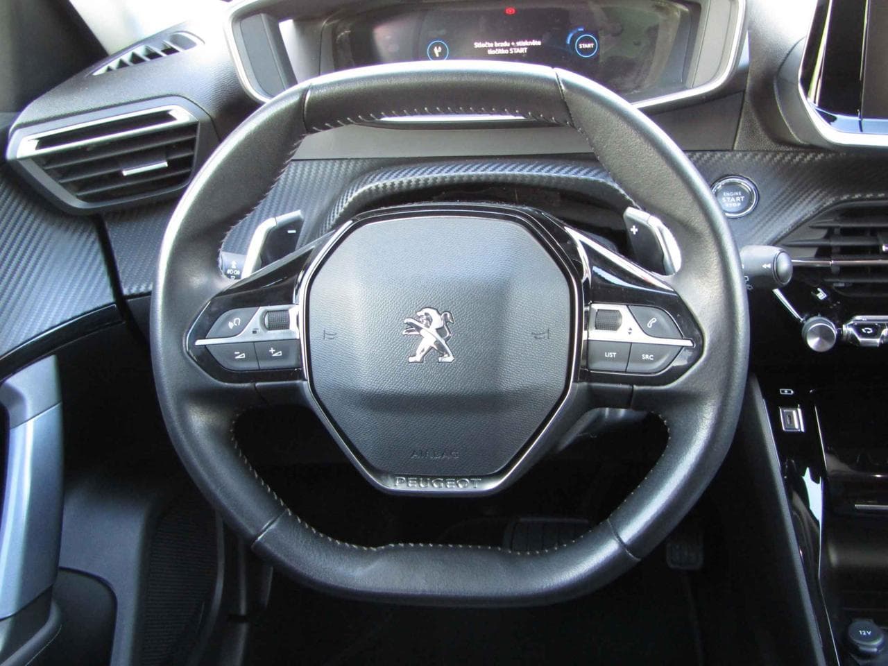 2020 Peugeot 2008 - 13