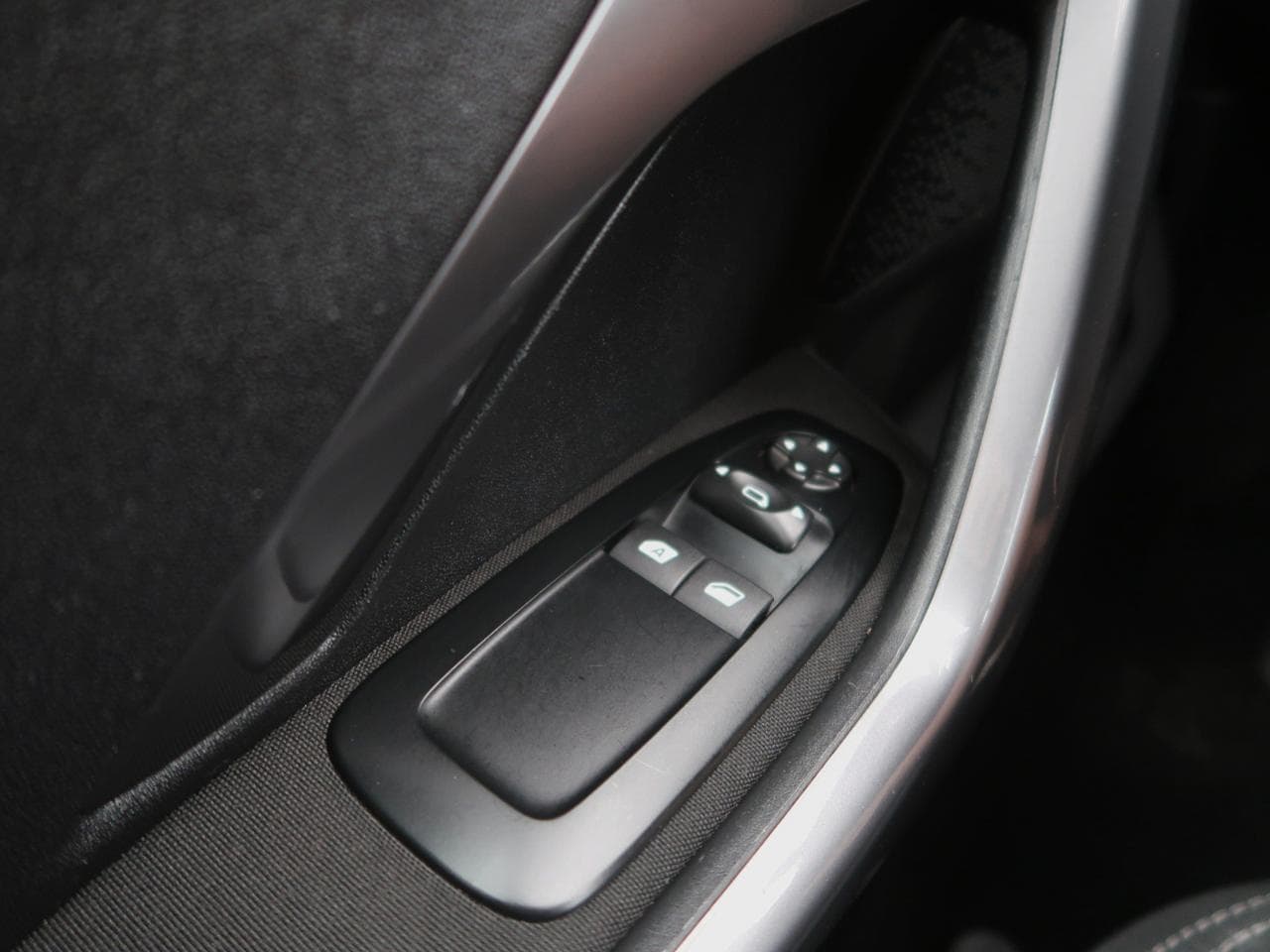 2018 Peugeot 2008 - 23
