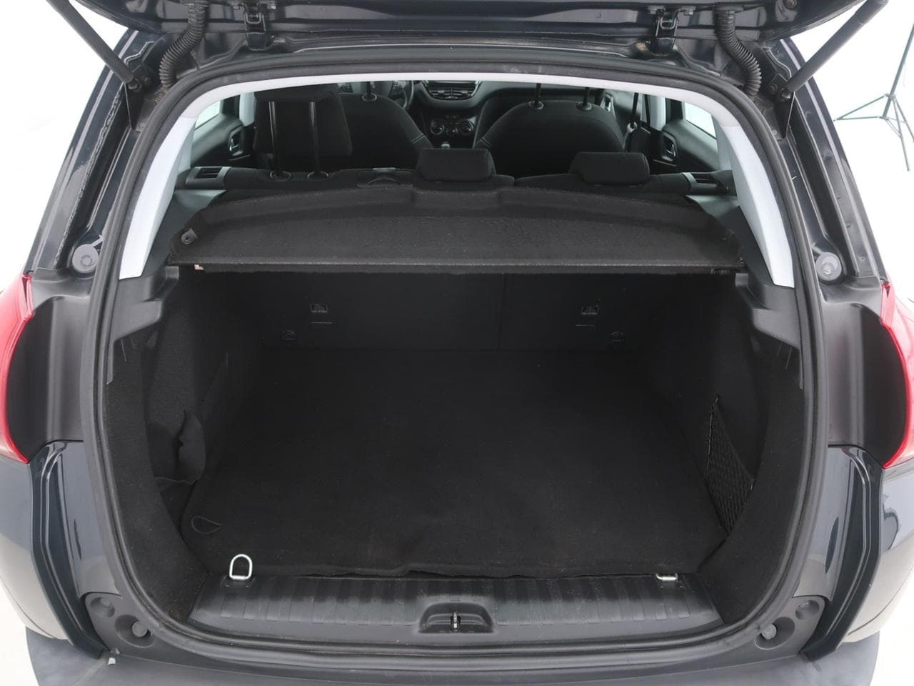 2018 Peugeot 2008 - 21