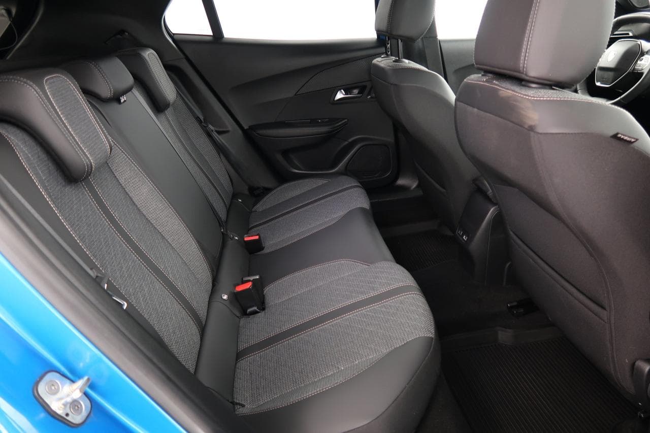 2025 Peugeot 2008 - 23