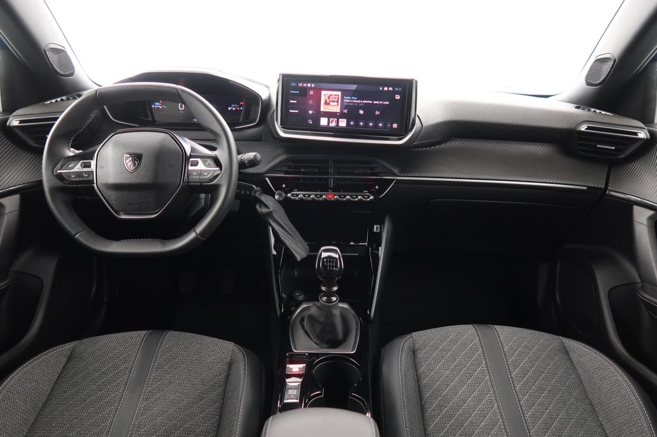 2025 Peugeot 2008 - 17