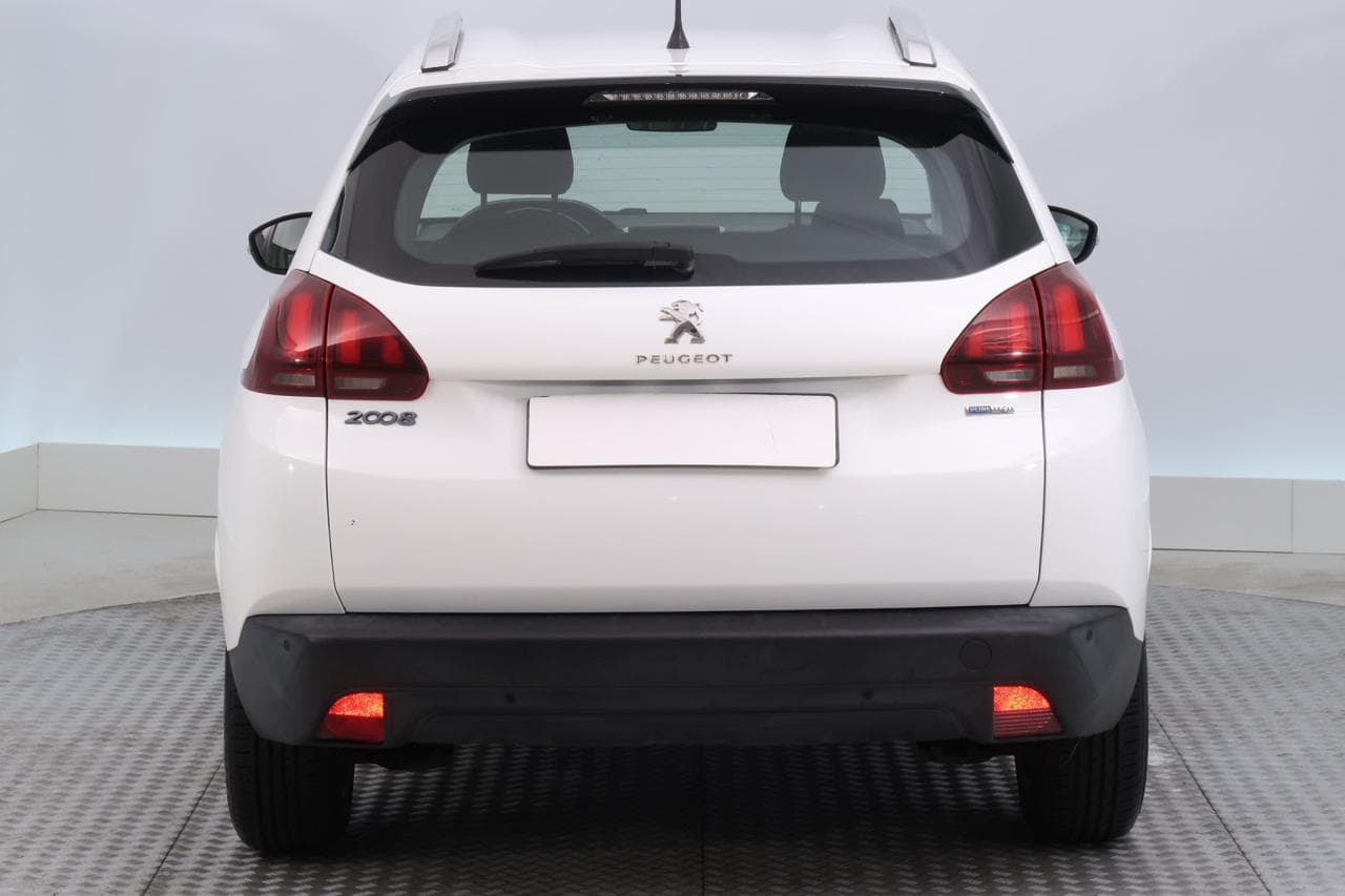 2017 Peugeot 2008 - 6