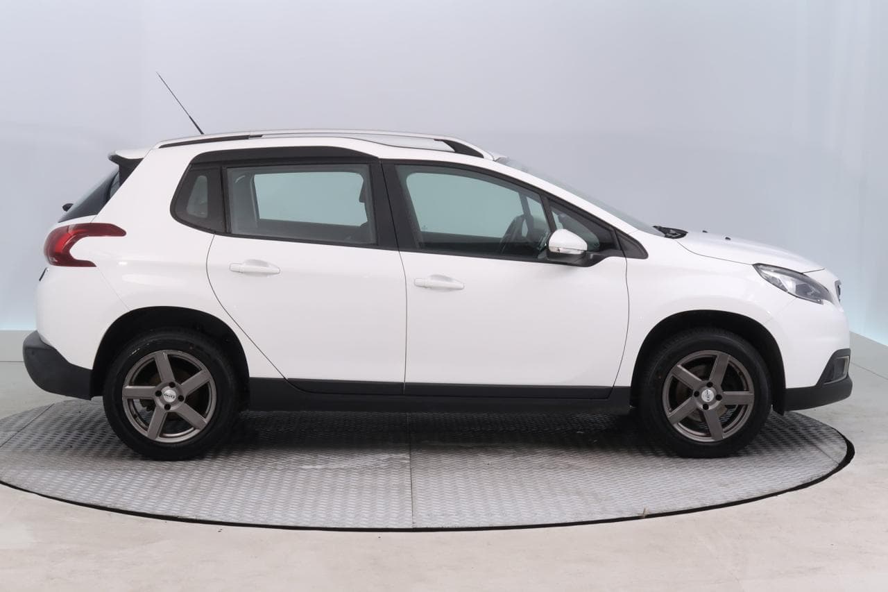 2017 Peugeot 2008 - 9