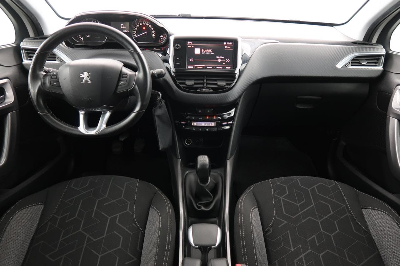 2017 Peugeot 2008 - 12