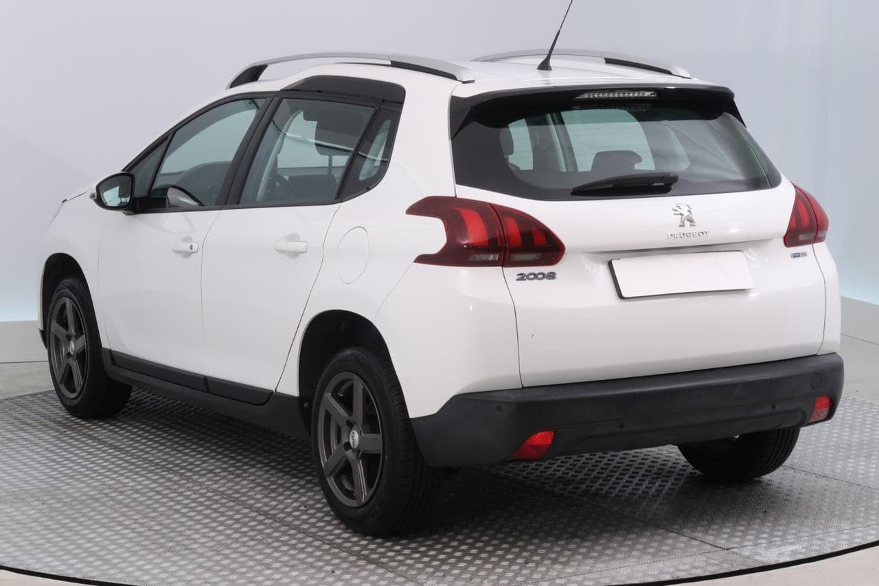 2017 Peugeot 2008 - 5