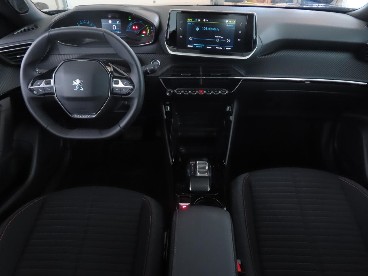 2023 Peugeot 2008 - 10