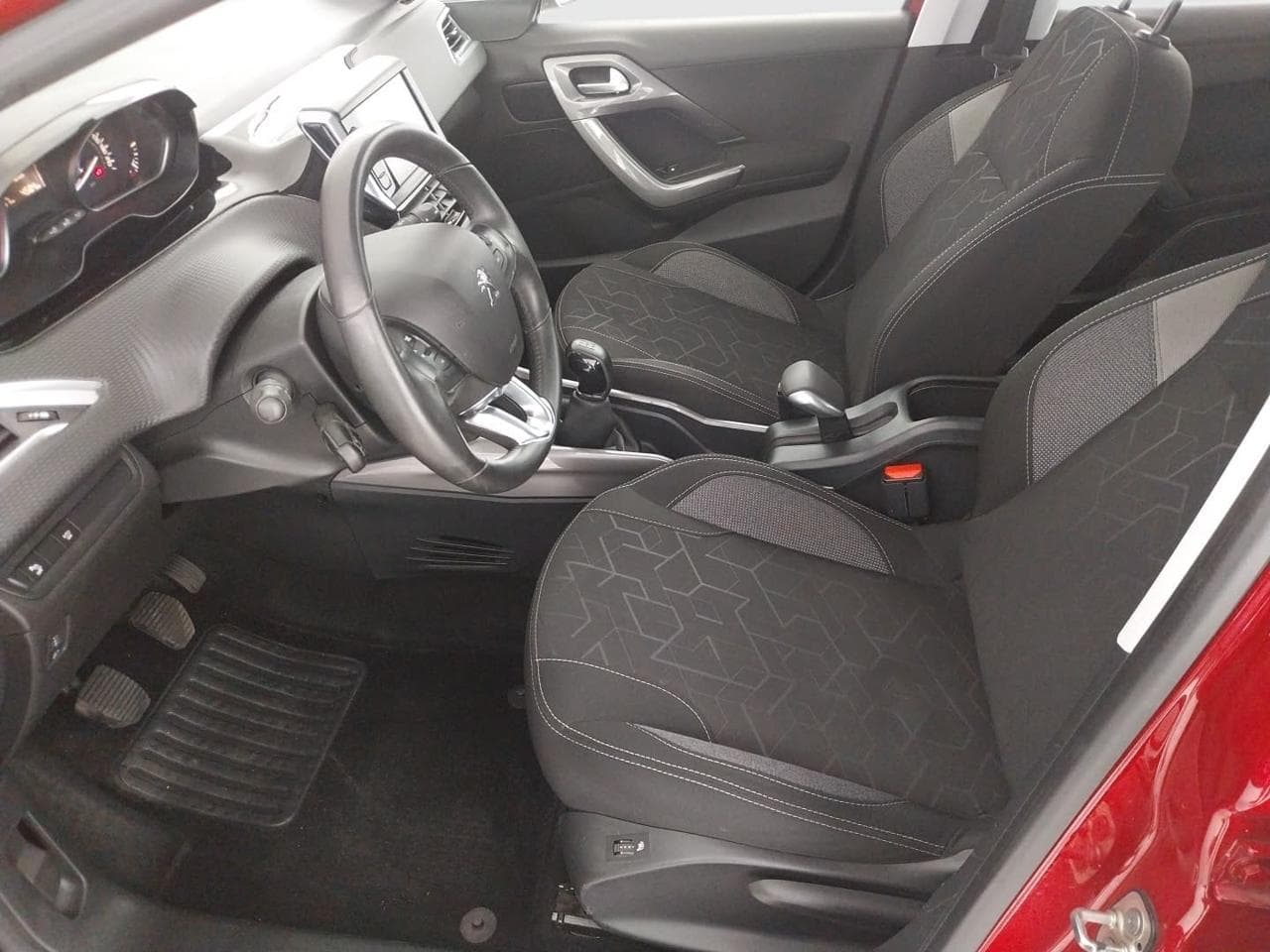 2019 Peugeot 2008 - 15