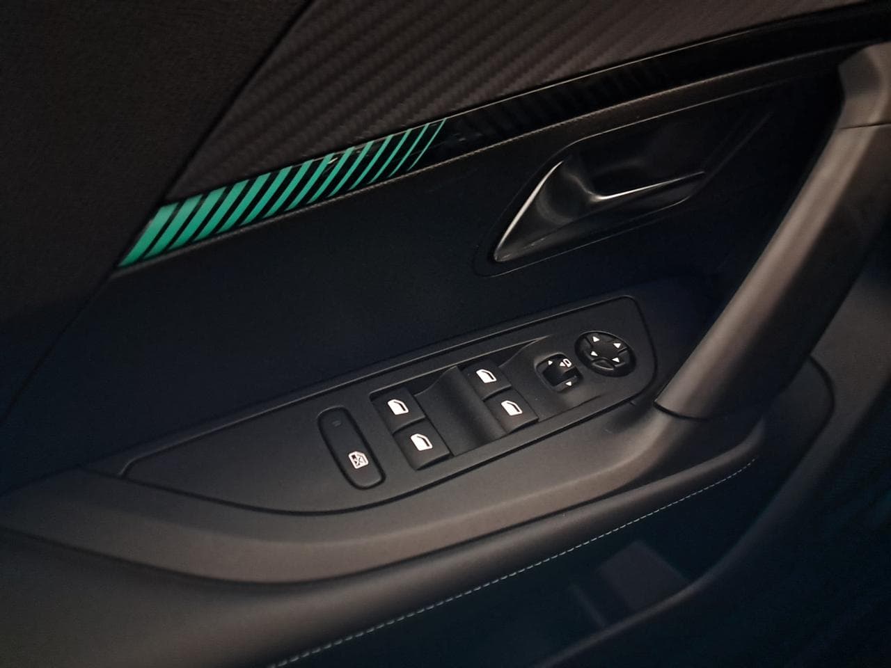 2021 Peugeot 2008 - 34