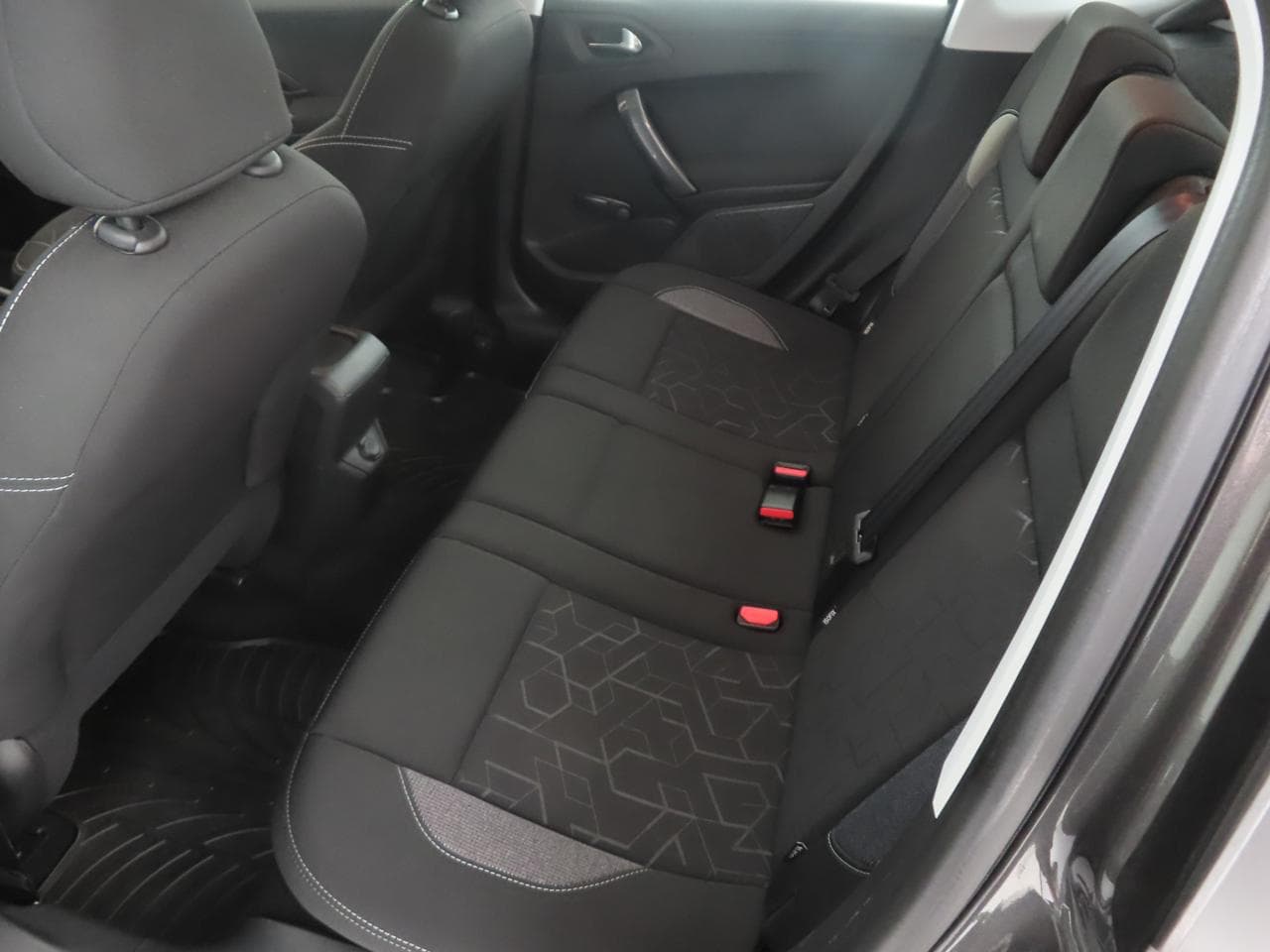 2019 Peugeot 2008 - 26