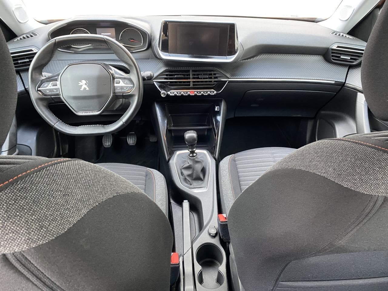 2020 Peugeot 2008 - 14