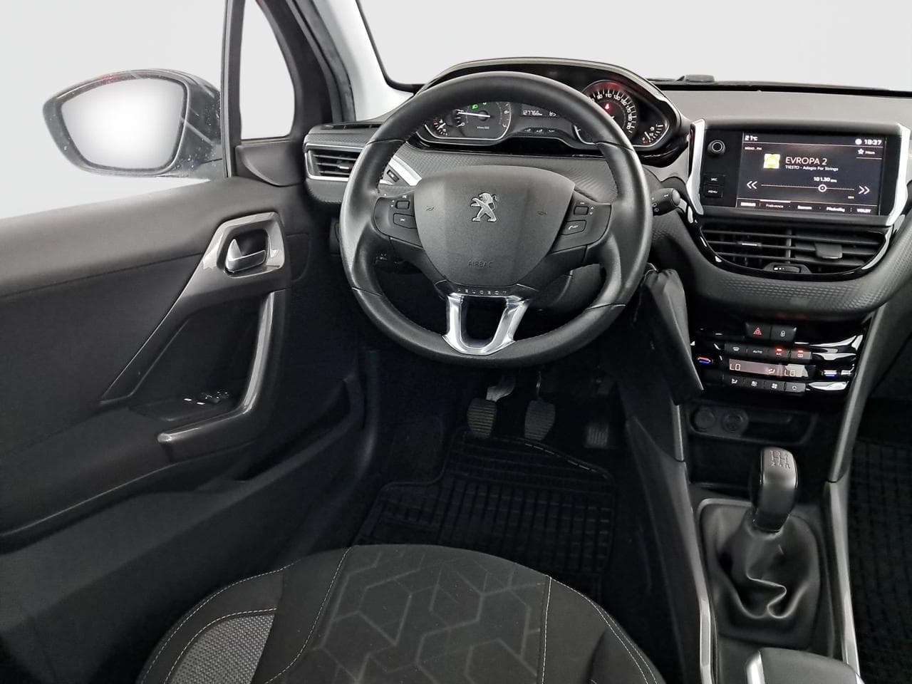 2019 Peugeot 2008 - 16