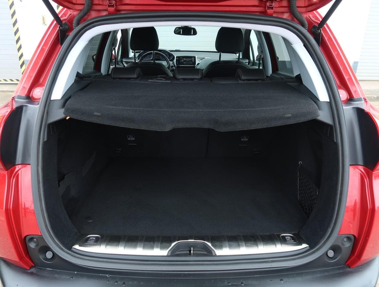 2016 Peugeot 2008 - 37