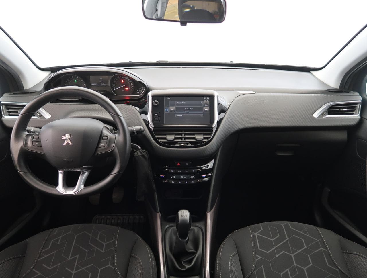 2016 Peugeot 2008 - 16