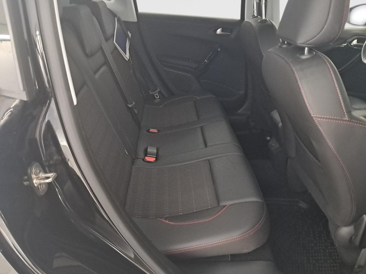 2019 Peugeot 2008 - 24