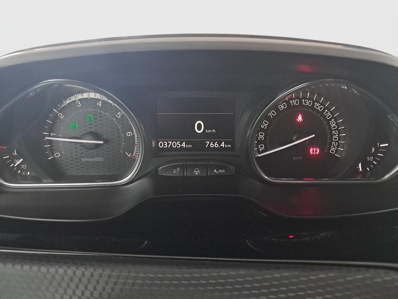 2019 Peugeot 2008 - 31