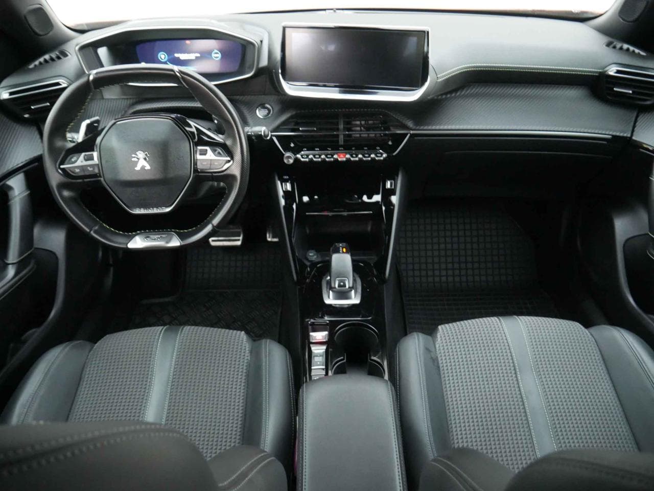 2020 Peugeot 2008 - 10
