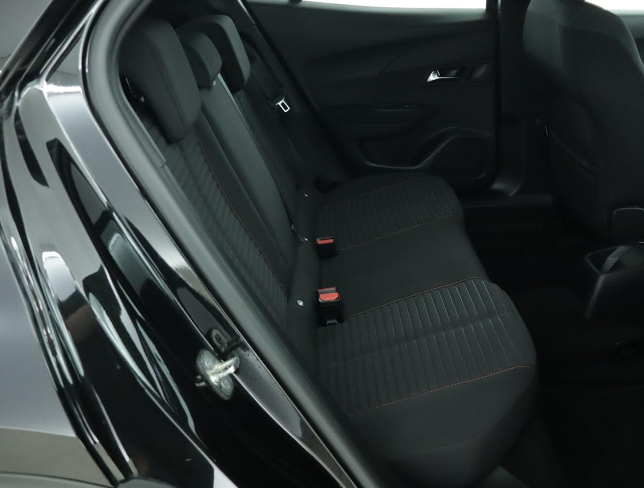 2023 Peugeot 2008 - 19