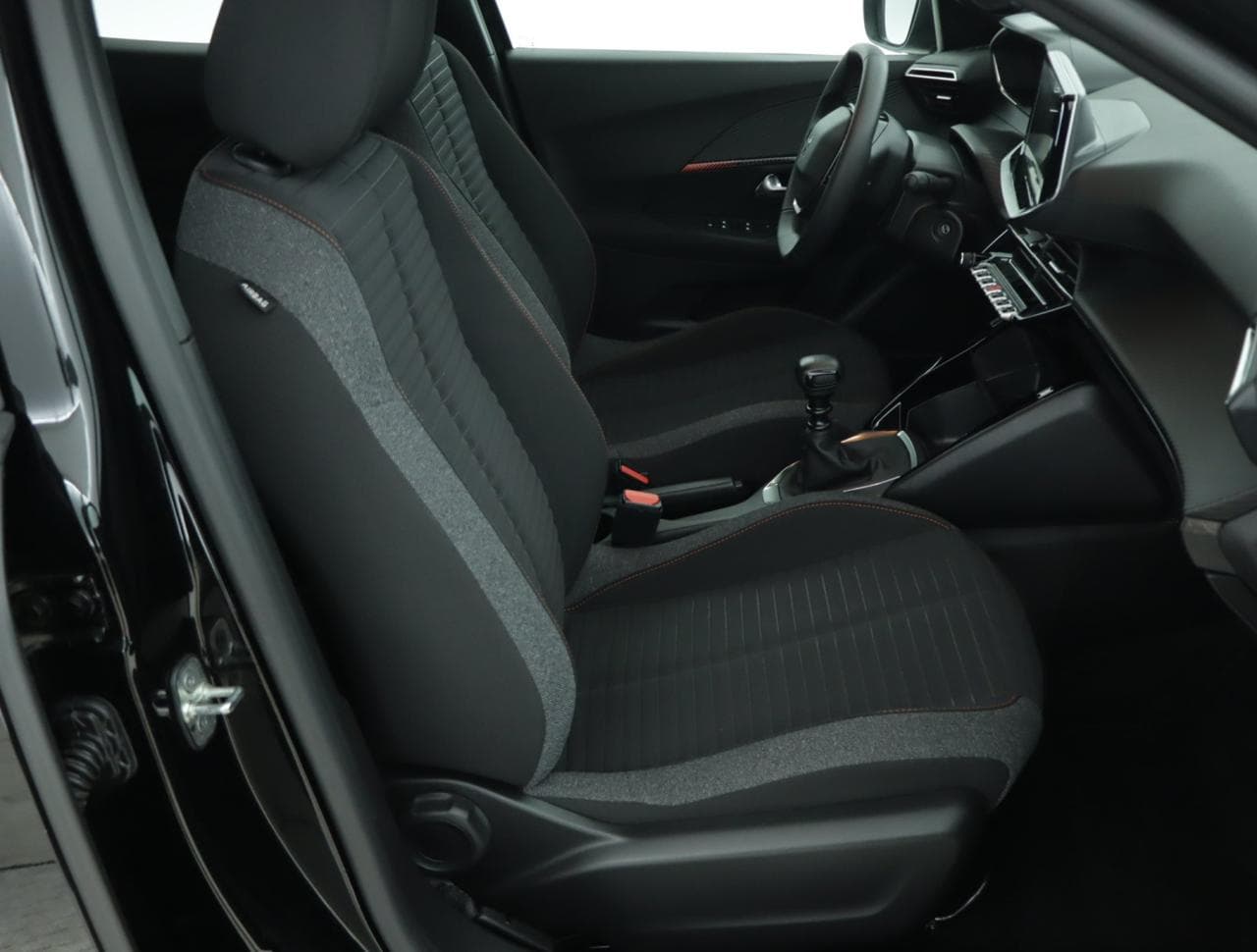2023 Peugeot 2008 - 18