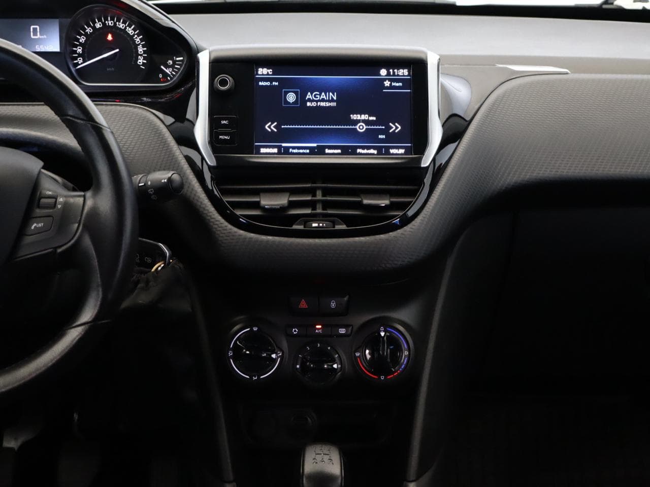 2018 Peugeot 2008 - 21