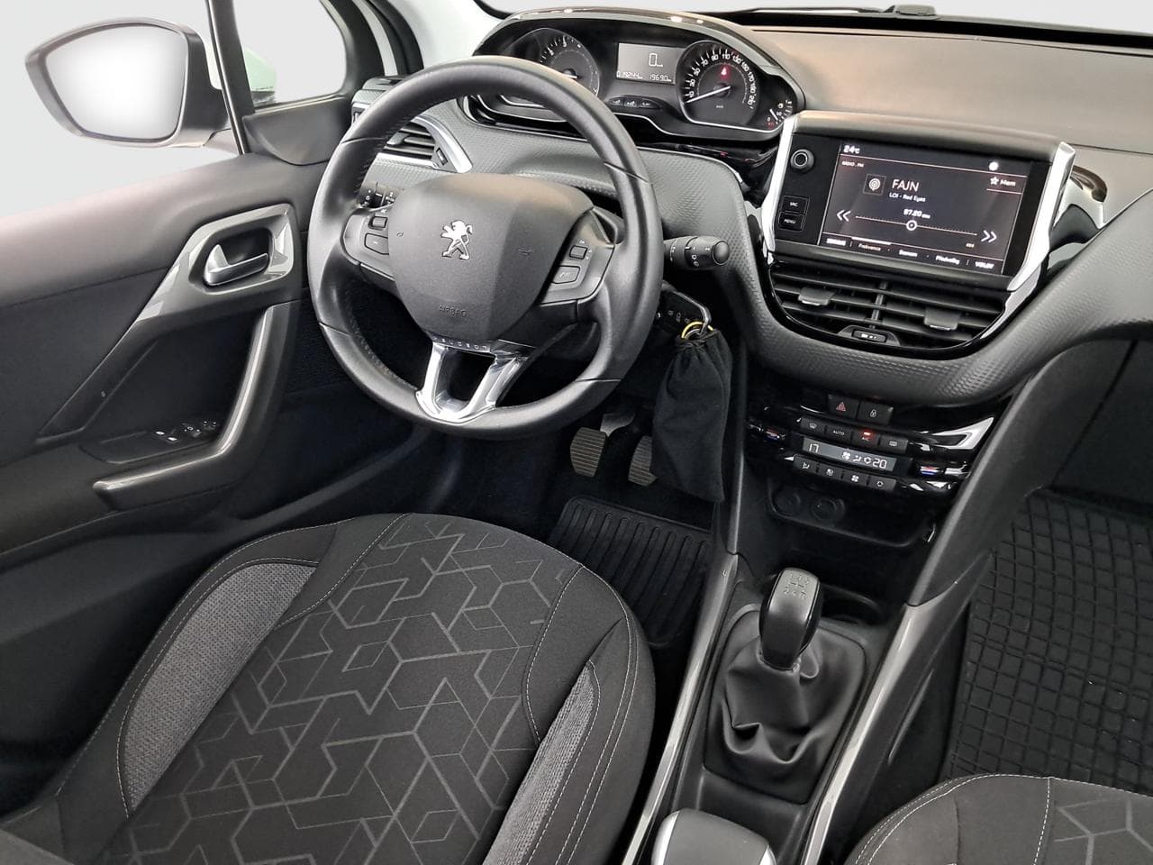 2019 Peugeot 2008 - 14