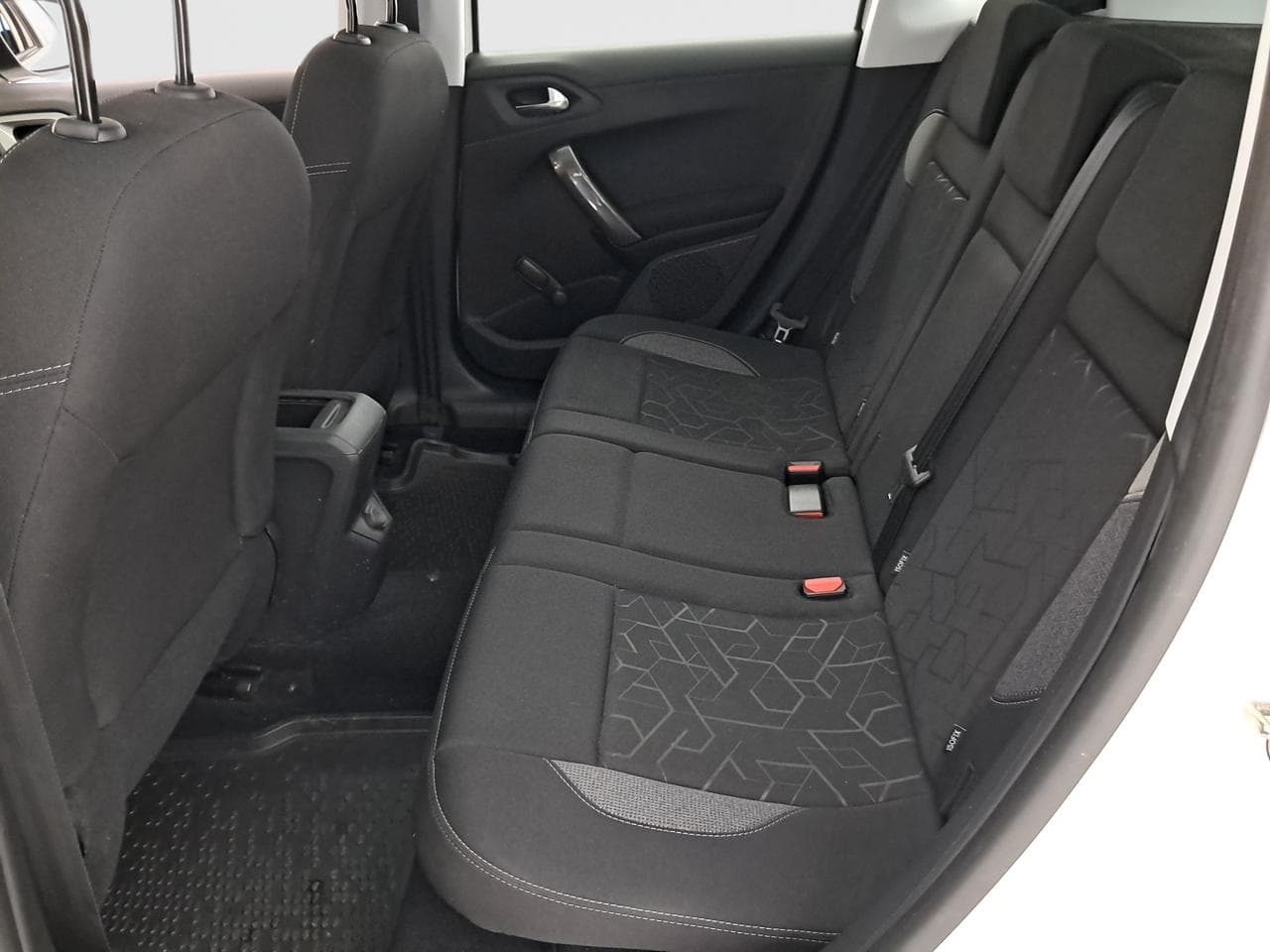 2019 Peugeot 2008 - 24