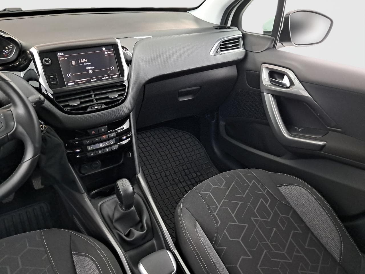 2019 Peugeot 2008 - 18