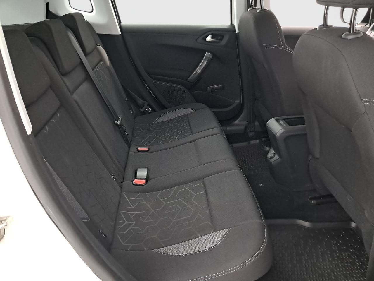 2019 Peugeot 2008 - 21