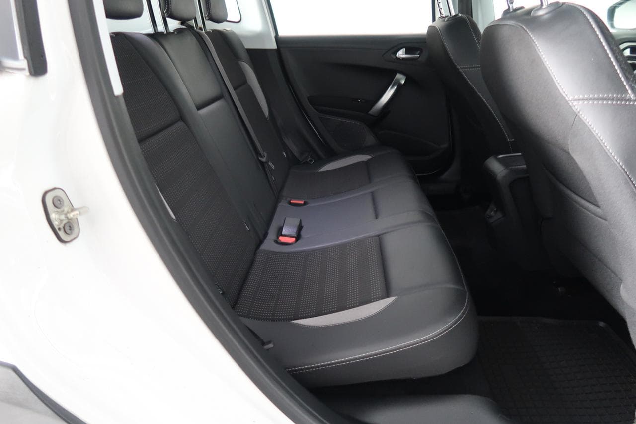 2019 Peugeot 2008 - 21
