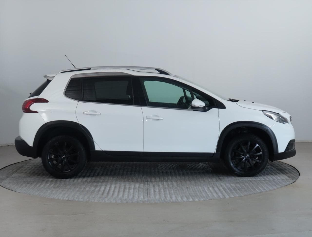 2019 Peugeot 2008 - 12