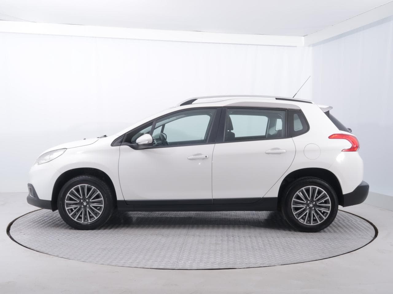 2014 Peugeot 2008 - 7