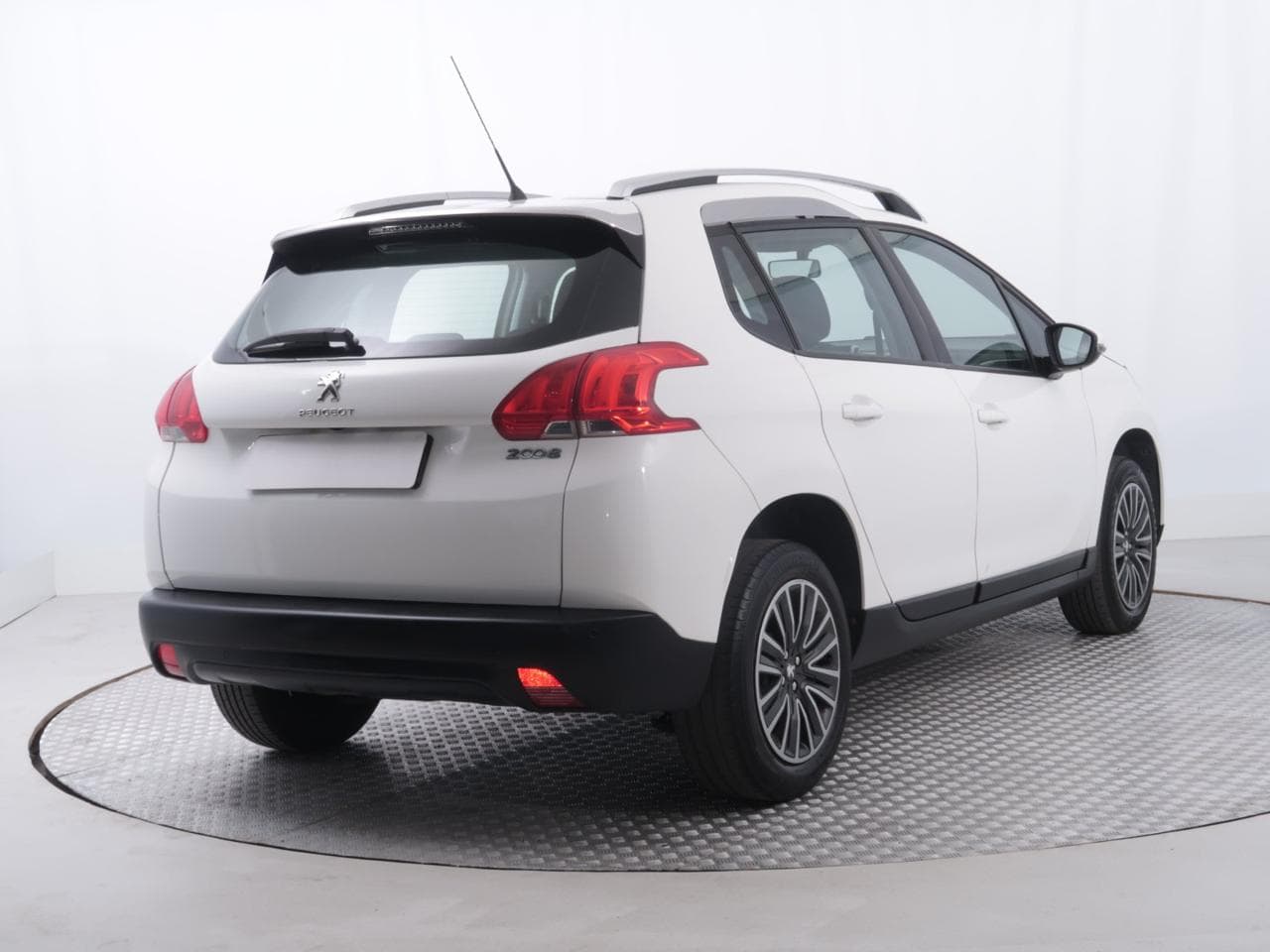 2014 Peugeot 2008 - 12